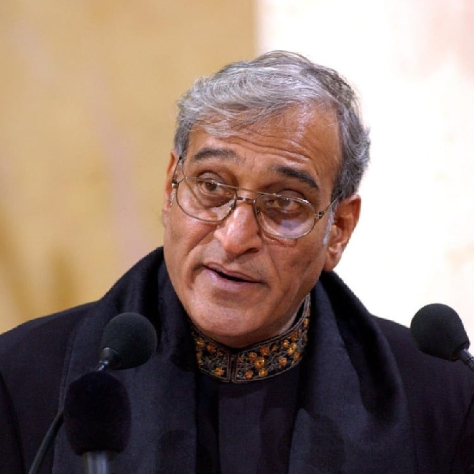 Happy Birthday Mohan Agashe: Recent Hindi, Marathi and Tamil Movies of the  Veteran Actor